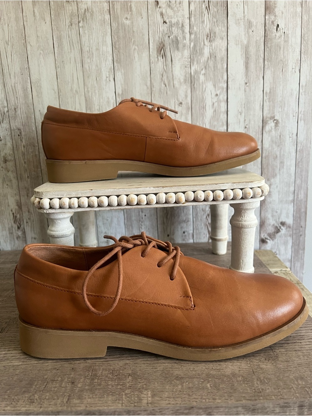 SoftWalk Women's Tan Lace-Up Leather Oxfords Size 10